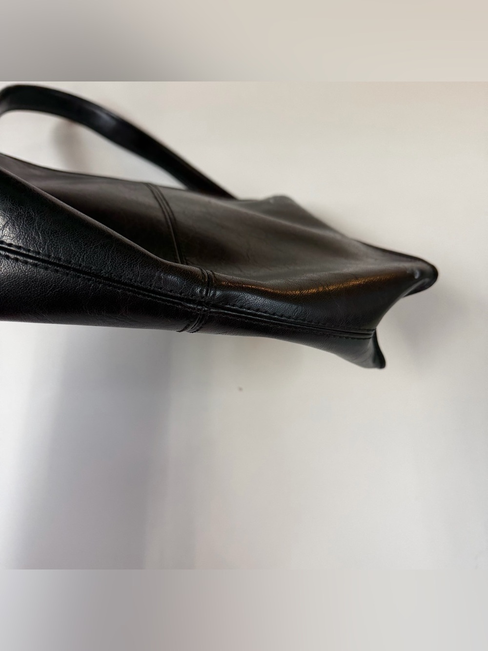 Vintage Y2K Liz Claiborne Shoulder Bag Solid Black Faux Leather Classic #4311 - Picture 9 of 13